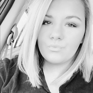 Meet your Posher, Brianna